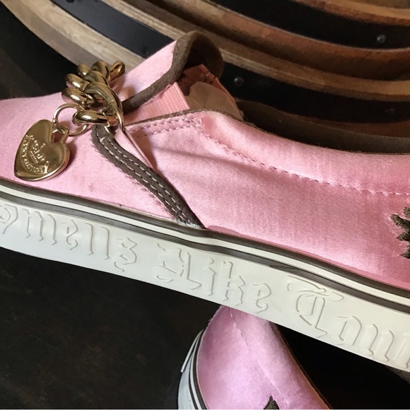 Juicy Couture Pink Satin Bling Slip On Boat Shoes - Picture 13 of 16